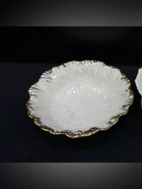 Lenox Vintage Fluted Gold Leaf Bowl